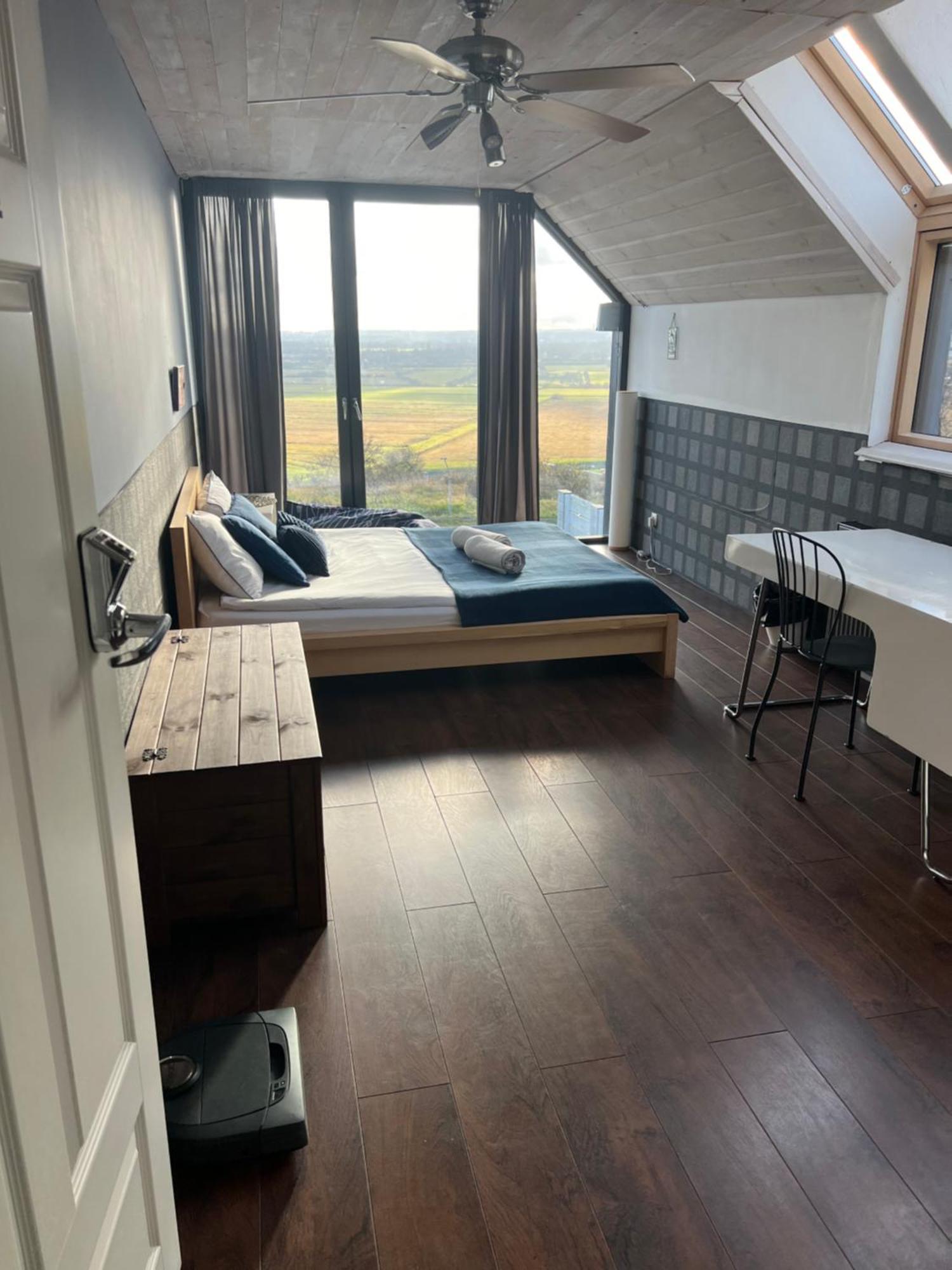 House Of Freedom With Sea View Sauna And Jacuzzi Oslonino Exteriér fotografie